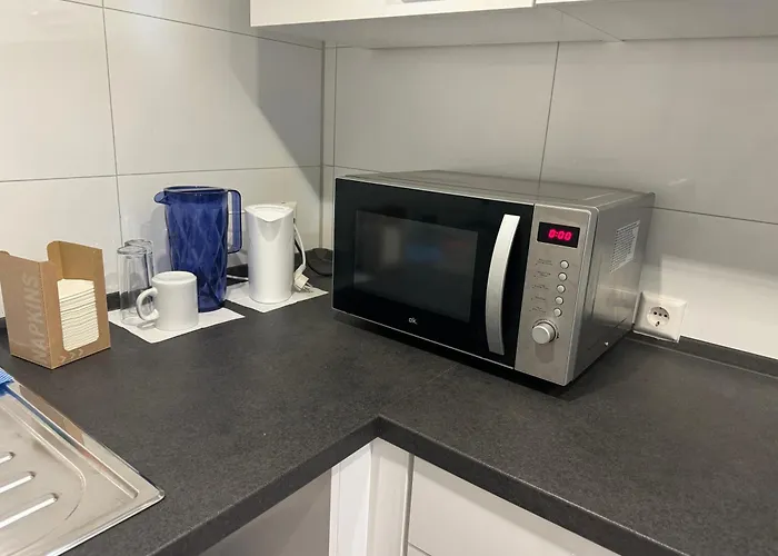 City Apartment Stadtwohnung Mit Kueche Und Netflix Nahe Bahnhof