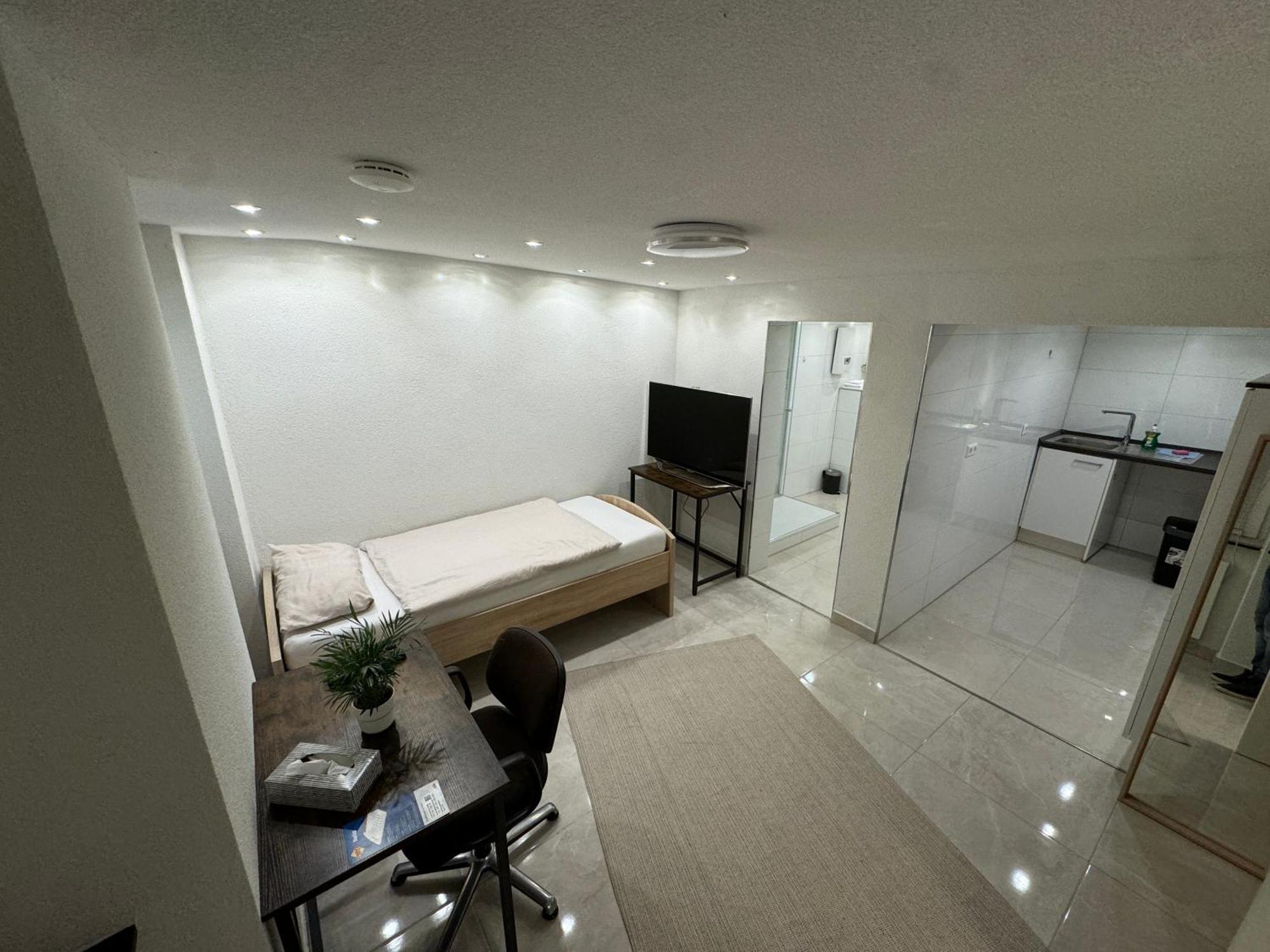 Apartment Stadtwohnung Mit Kueche Und Netflix Nahe Bahnhof Sinsheim